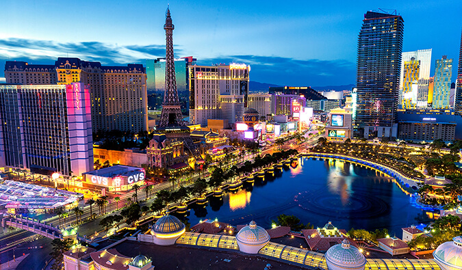 Las Vegas on a Budget: A Massive Local's Guide to Sin City on the Cheap
