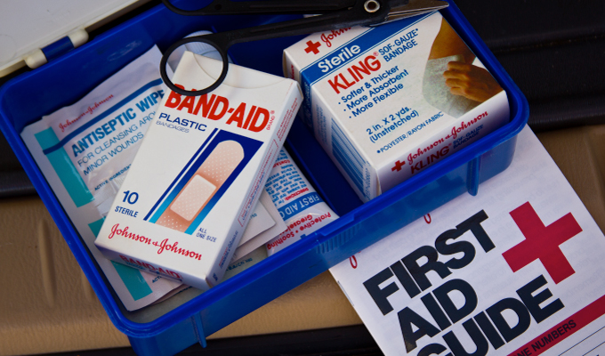 things kept in first aid box