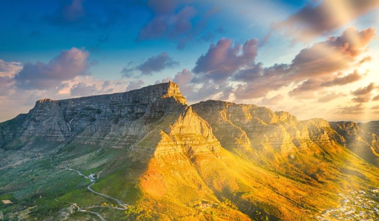 An In-Depth Travel Guide to Cape Town