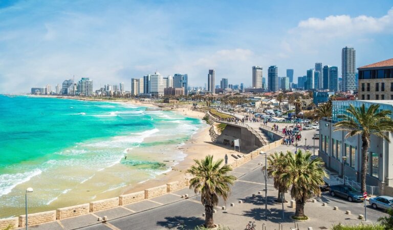 The 6 Best Hostels in Tel Aviv